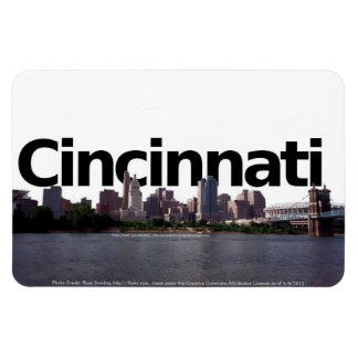 Cincinnati Skyline med Cincinnati i Himlar Magnet
