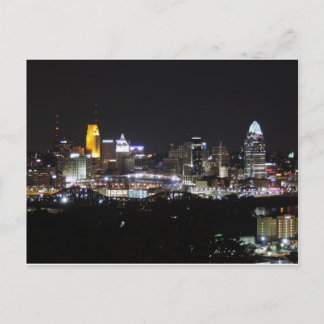Cincinnati skyline nattetid vykort
