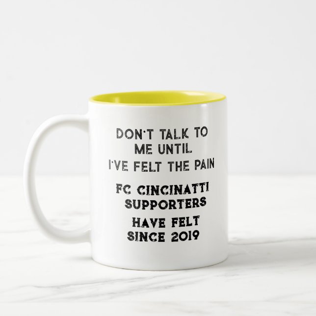 Cincinnati Twitter post mugg (Vänster)