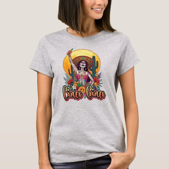 Cinco Cinco T Shirt (Framsida)
