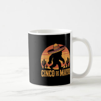 Cinco De Mayo Bigfoot Sombrero Desert Sunset Kaffemugg