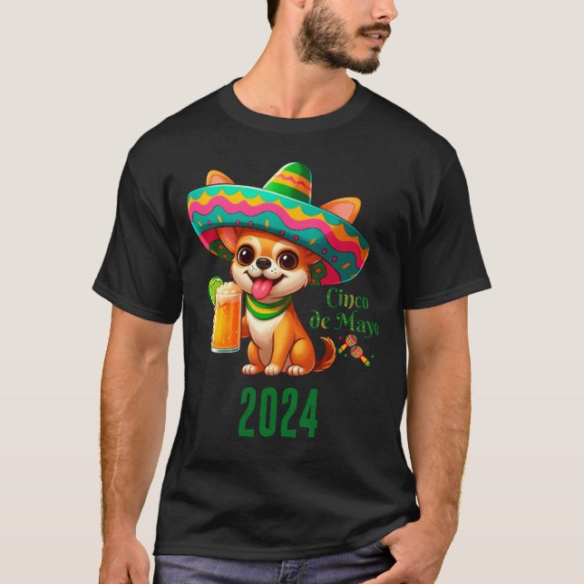 Cinco De Mayo Chihuahua T Shirt (Framsida)