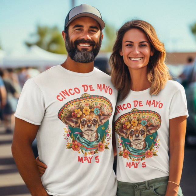 Cinco de Mayo Chihuahua Wearing Sombrero & Serape T Shirt (Skapare uppladdad)