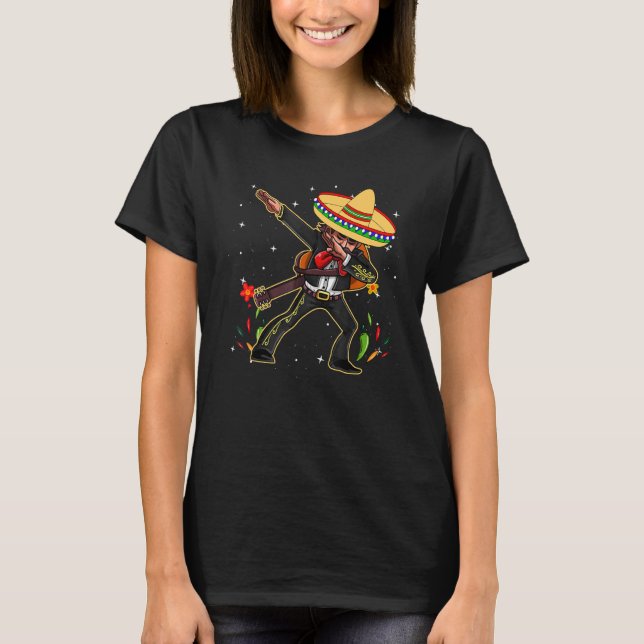 Cinco de Mayo Dabbing Poncho Sombrero Funny Mexiic T Shirt (Framsida)