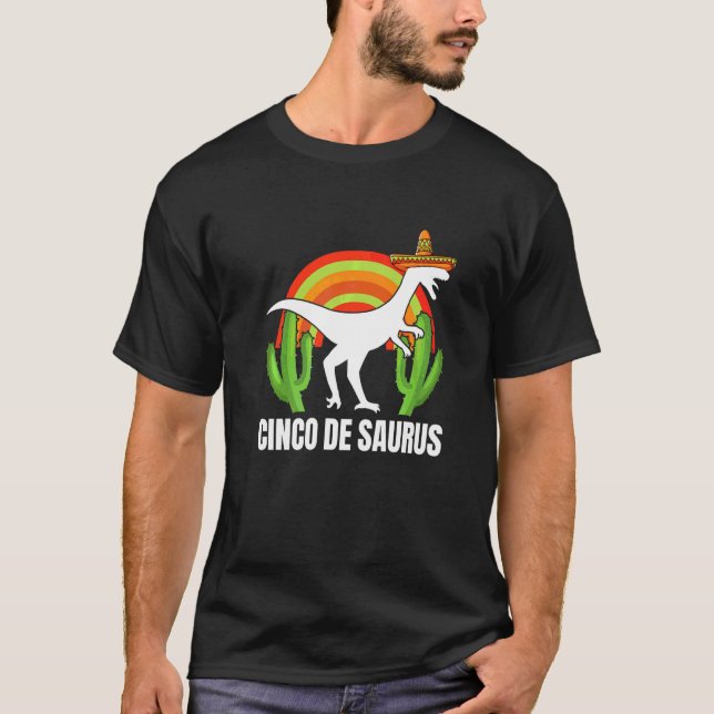 Cinco De Saurus Dinosaur Cinco De Mayo Sombrero T Shirt (Framsida)