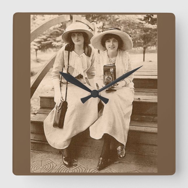 Circa 1910 kameraflickor fyrkantig klocka (Framsida)