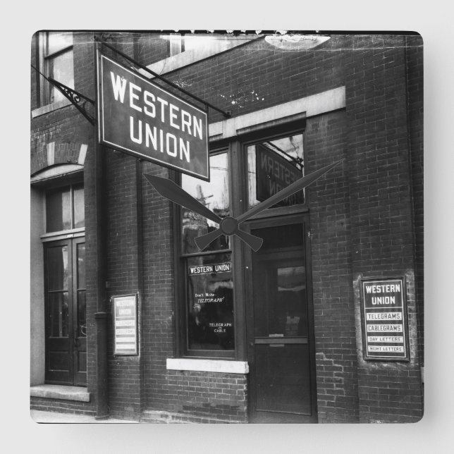 Circa 1925 Telegraph Station Old Black & White Fyrkantig Klocka (Framsida)