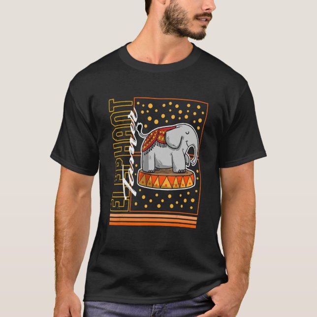 Circus Elephant Tamer Cute Elephant  Circus Staff  T Shirt (Framsida)