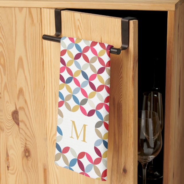 Cirkelkvarts mönster röd guld monogram kökshandduk (Thirds Fold)