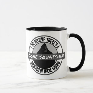 Cirkla - borta Squatchin - Squatch i dessa skogen Mugg