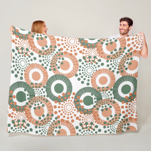 Cirklar, cirklar överallt fleecefilt (På plats)