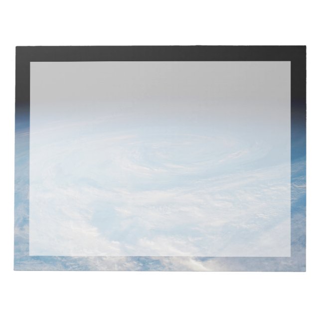 Cirkulär molnbildning över södra Stilla havet. Anteckningsblock (Framsida)