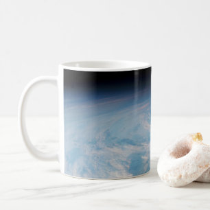 Cirkulär molnbildning över södra Stilla havet. Kaffemugg