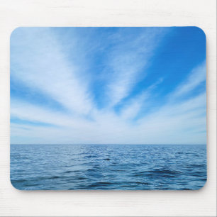 Cirrus Clouds över Vatten Musmatta