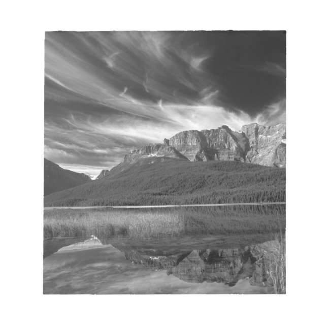 Cirrusmoln över Waterfowl Lake, Banff Anteckningsblock (Framsida)