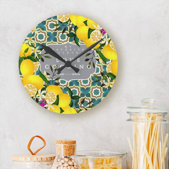 Citron Medelhavsplattor Grå Blå Rund Klocka (Lemon Mediterranean Tiles Grey Blue Round Clock)