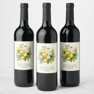 Citrondoft med vita blommor födelsedag vinflaska etikett