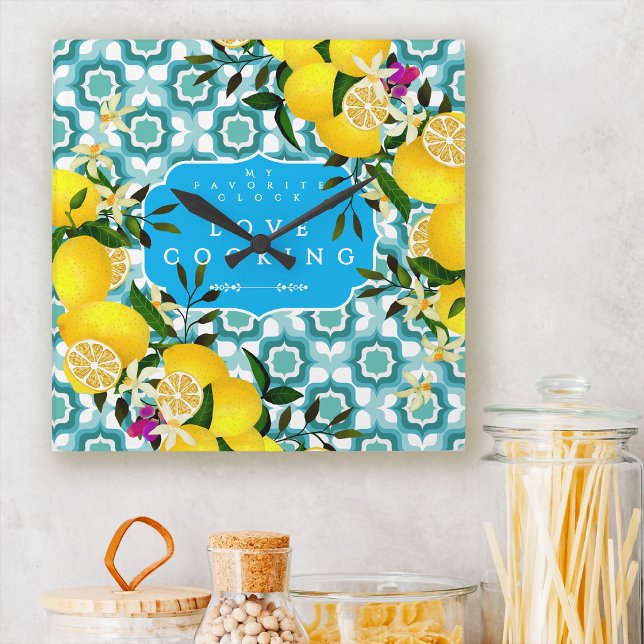 Citronfärgade medelhavsplattor blå fyrkantig klocka (Lemon Mediterranean Tiles Blue Square Wall Clock)