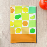 Citrus Slice Orange Gräns Kökshandduk<br><div class="desc">En kökshandduk med en färglös citrusfrukt mönster av citroner,  kalk,  orangar och citrusskivor på kvadrater av vit,  orange,  teal och gult med orange gräns.</div>