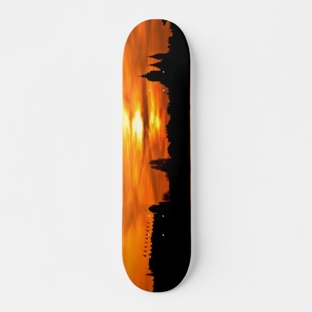 City Silhouette i Sunset Skateboard (Framsida)