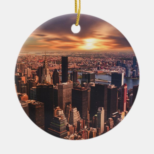  City skyline image on ceramic ornament (Framsidan)