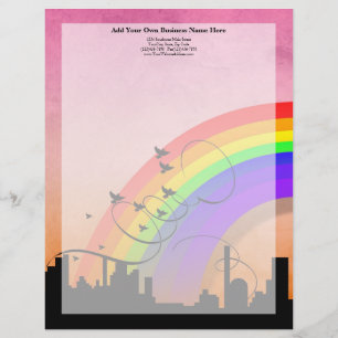 City Skyline med Rainbow och Birds Flies Brevhuvud