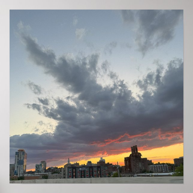 City Sunset med moln Poster (Framsidan)