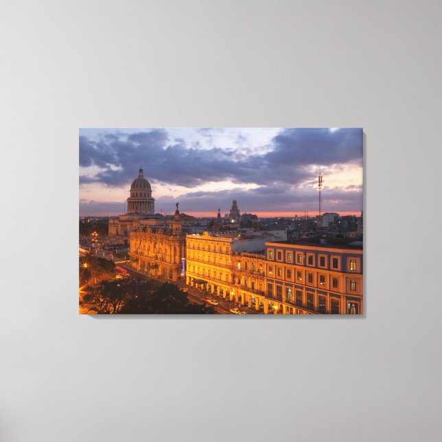 Cityscape vid sunset, Havana, Kuba Canvastryck (Framsida)