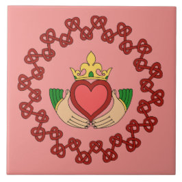 Claddagh och Red Knotwork på Rosa Kakelplatta