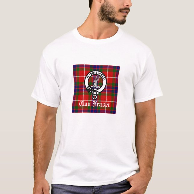 Clan Fraser Crest-märke och tartan T Shirt (Framsida)