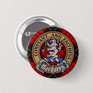 Clan MacQueen Crest över Tartan Knapp