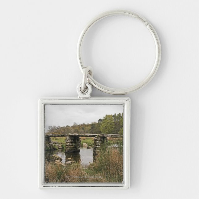 Clapperen överbryggar i den Dartmoor Fyrkantig Silverfärgad Nyckelring (Framsidan)