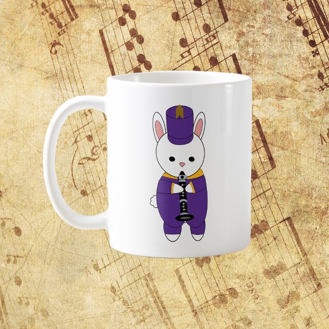Clarinet Rabbit Marching Band Lila Gult Kaffemugg (A mug featuring a clarinet playing bunny rabbit in a purple & yellow marching band uniform)