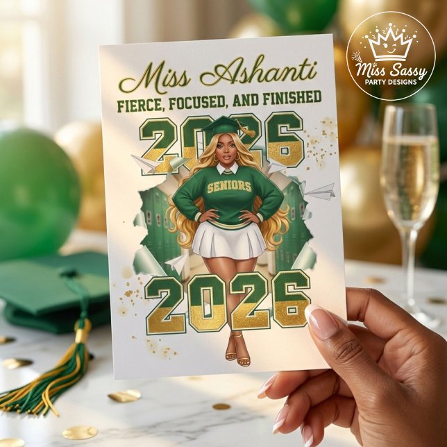 Class of 2026 Black Girl Graduation Green & Gold Kort (2026 Grad Card: Luxury green & gold stationery for a stylish Black girl's graduation celebration.)