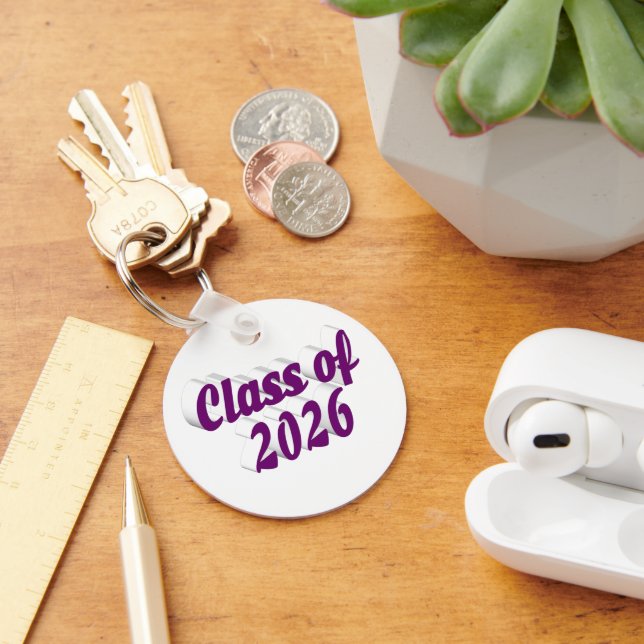 Class of 2026 purple text  graduation  nyckelring (Skrivbord)