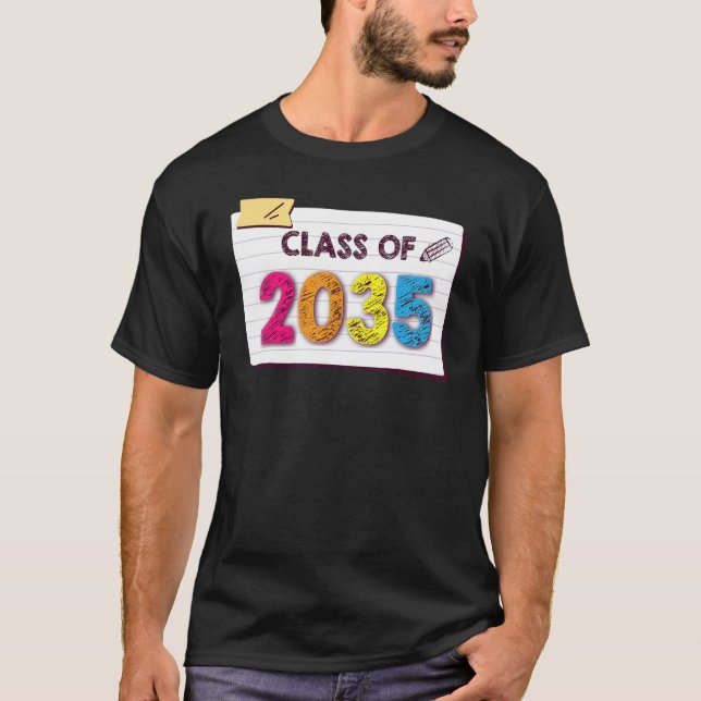 Class Of 2035 Grow With Me Graduation First Day Of T Shirt (Framsida)