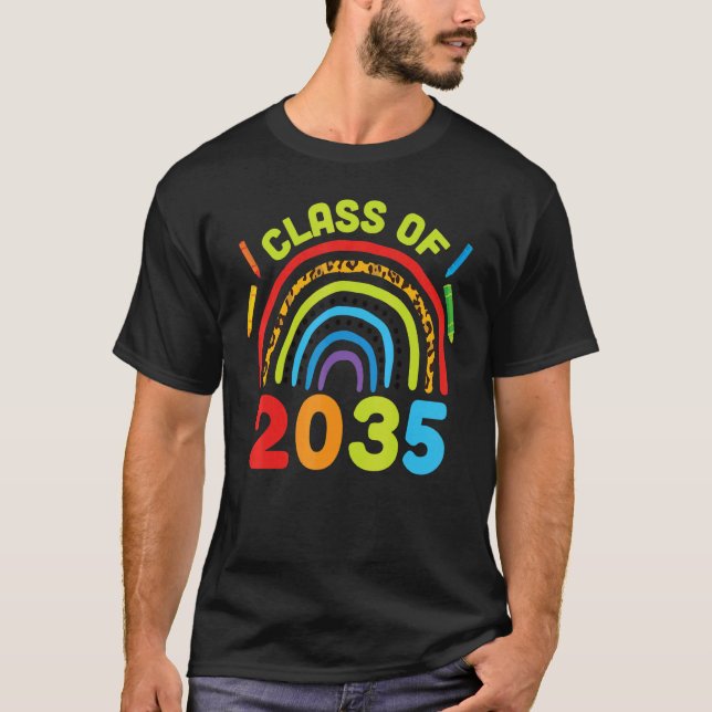 Class of 2035 Rainbows Grow  Back to School Grad P T Shirt (Framsida)