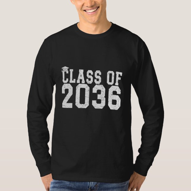 Class Of 2036 Grow With Me Graduation First Day Of T Shirt (Framsida)