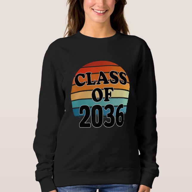 Class Of 2036 Senior Graduate Retro Graduation T Shirt (Framsida)