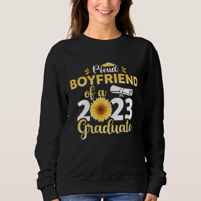 Class Of 23 Graduate Sunflower Proud Boyfriend Of  T Shirt (Framsida)
