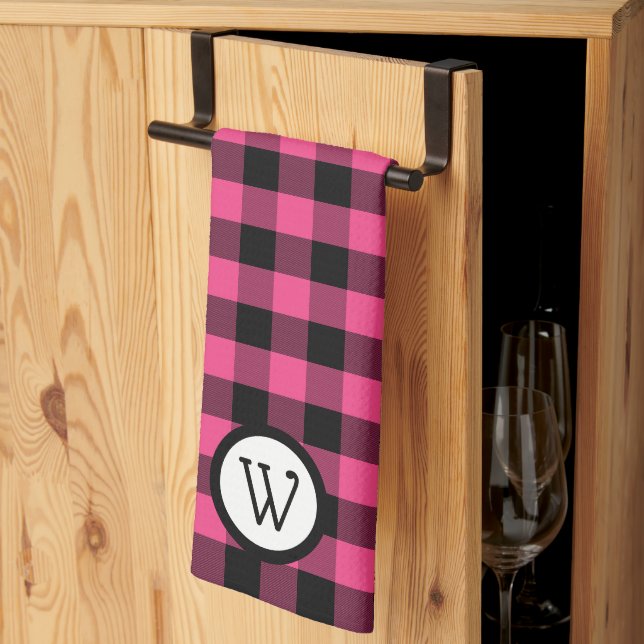 Classic Black and Rosa Buffalo Play med Monogram Kökshandduk (Thirds Fold)