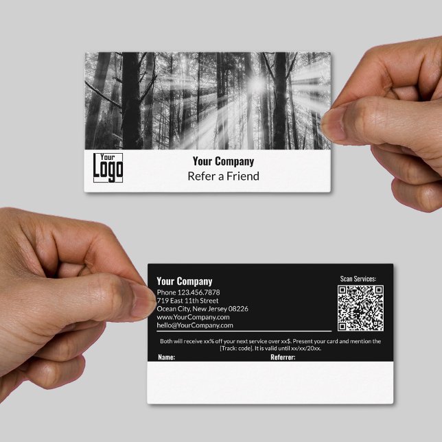 Classic Black and White Anpassningsbar Image Compa Rabattkort (Classic Black and White Custom Image Company Referral Card, Logo, QR-code, Terms)