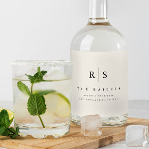 Classic Black & Ecru Monogram Bröllop Spritflaskor Etikett