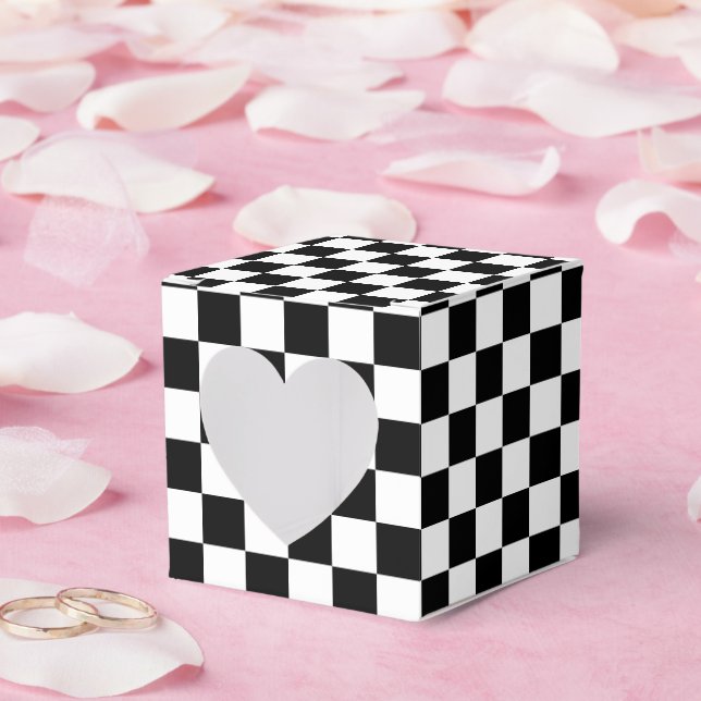 Classic Black with White Square Pattern Heart Presentaskar (Bröllop)