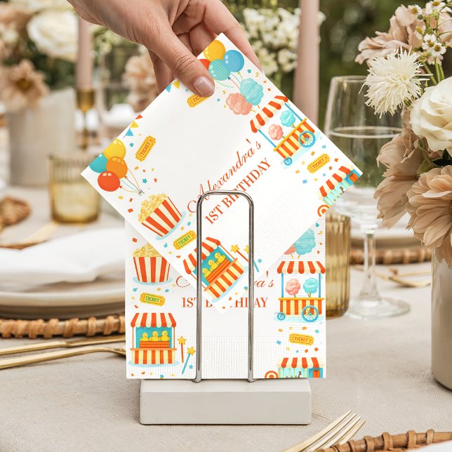Classic Carnival Storybook Birthday Pappersservett (Skapare uppladdad)