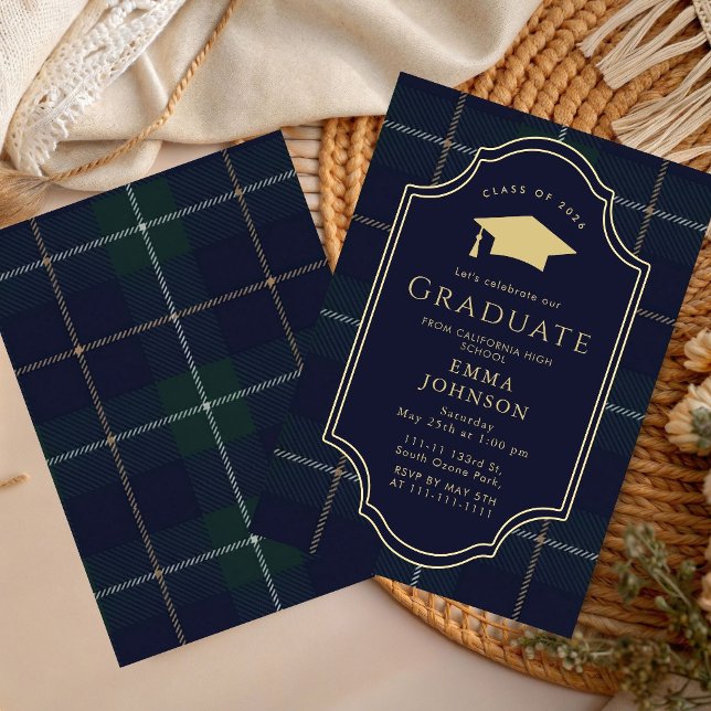 Classic Gingham Graduation Party 2026 Invitation Inbjudningar (Skapare uppladdad)
