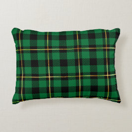 Classic Holiday Plaid – Cozy Christmas Pillow  Prydnadskudde