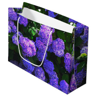 Classic Lila Realistic Hydrangea Gift Bag