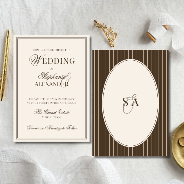 Classic Monogram Old Money Brown & Ivory Wedding Inbjudningar (Skapare uppladdad)