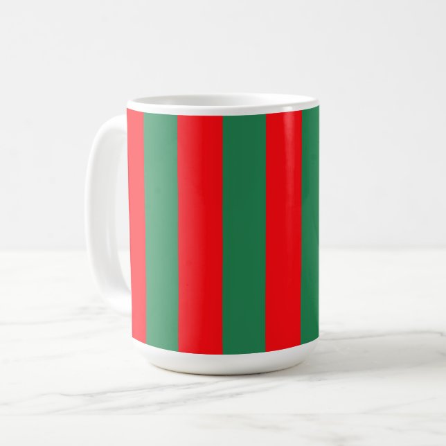 Classic Red and Green Christmas Stripes Kaffemugg (Framsida vänster)